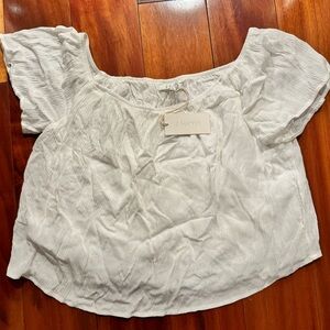 Pheasant top flutter sleeves